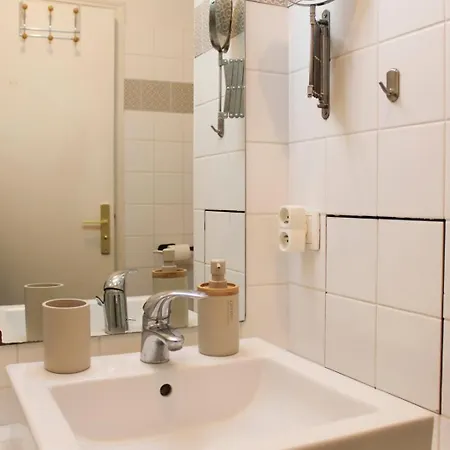 Bright T2 - Near Place De La Bastille Apartment
